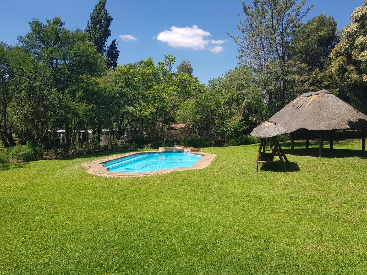 Weeping Willow Midrand Esterno foto