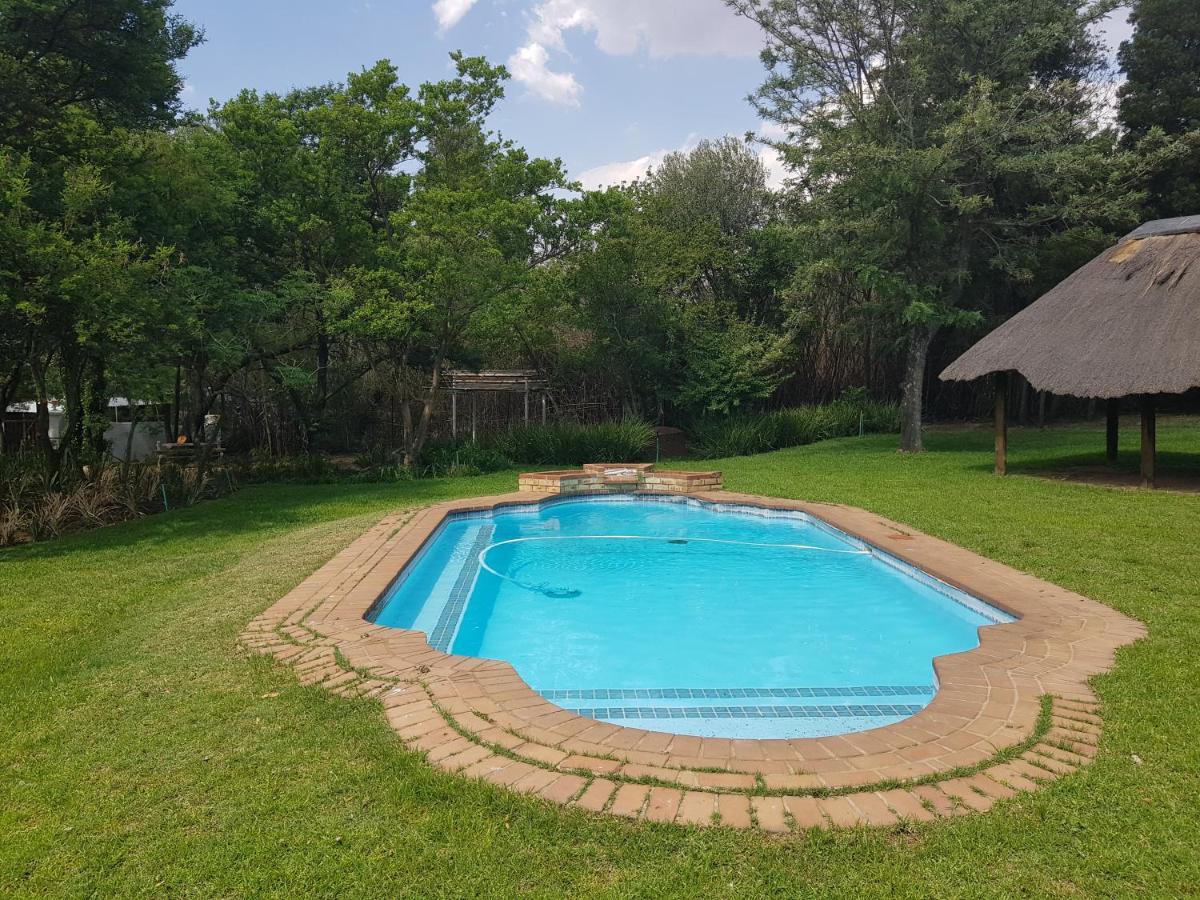 Weeping Willow Midrand Esterno foto